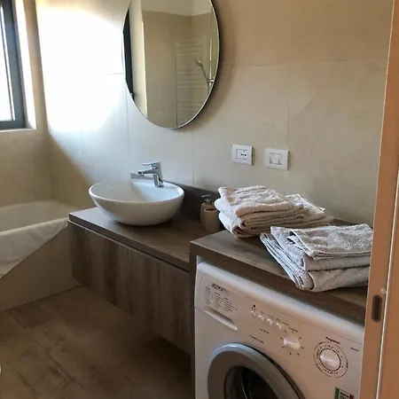 Loft With Terrace In Uptown Milan Near Rho Fiera *
